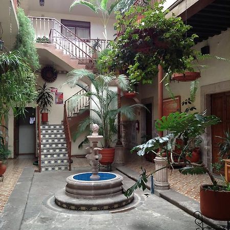 Hotel Atilanos Morelia Exteriör bild