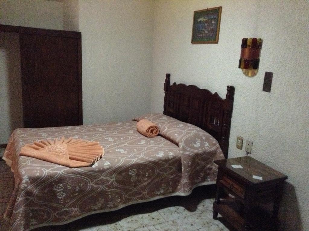 Hotel Atilanos Morelia Rum bild
