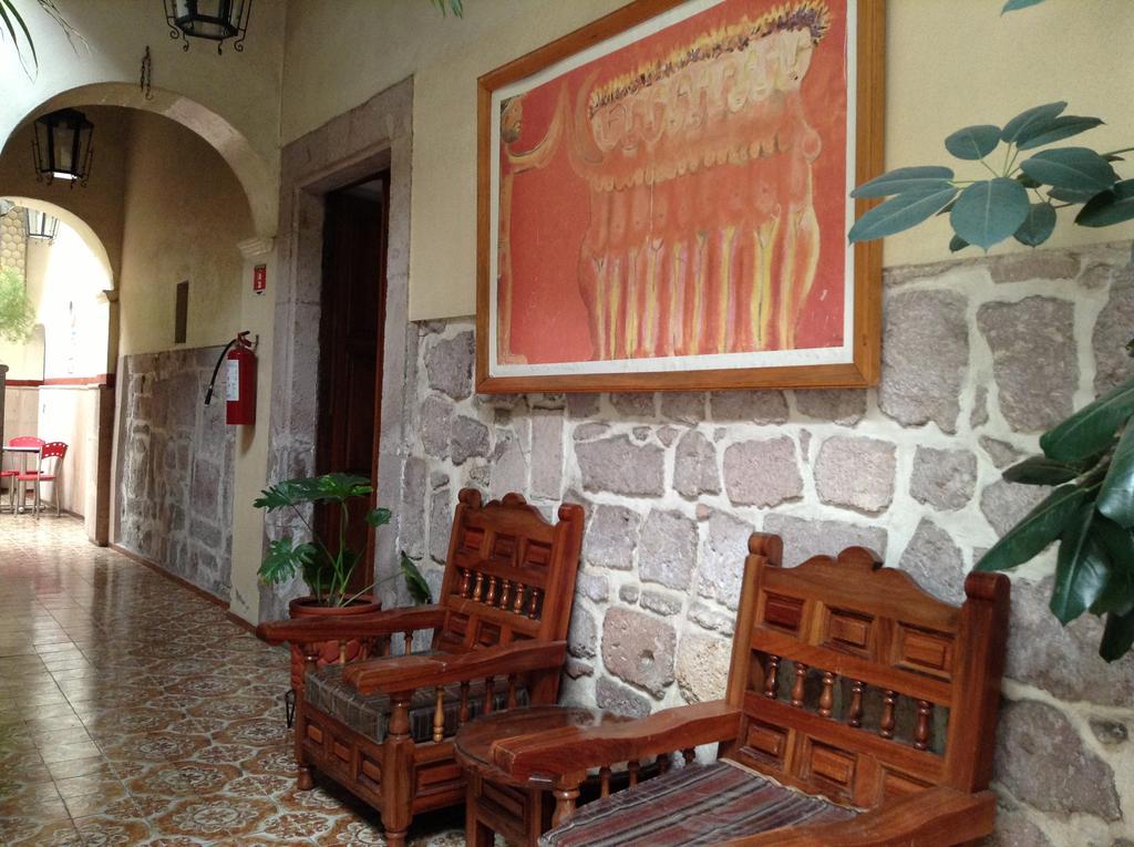 Hotel Atilanos Morelia Exteriör bild