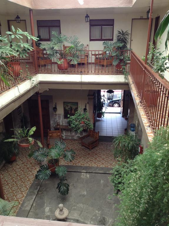 Hotel Atilanos Morelia Exteriör bild